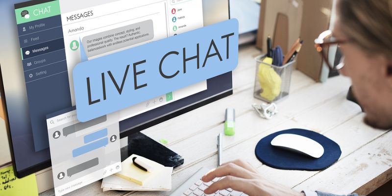 Hỗ trợ trao đổi qua live chat nhanh chóng